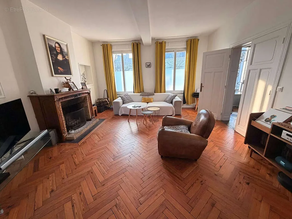 Séjour - Maison 6 pièces à Raismes