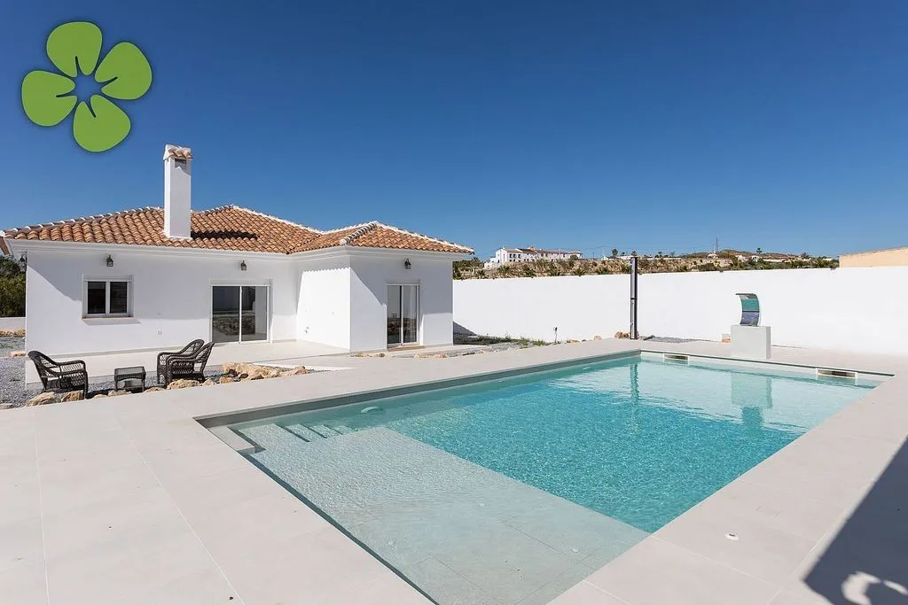 Piscine - Renovated Villa with Pool in Arboleas