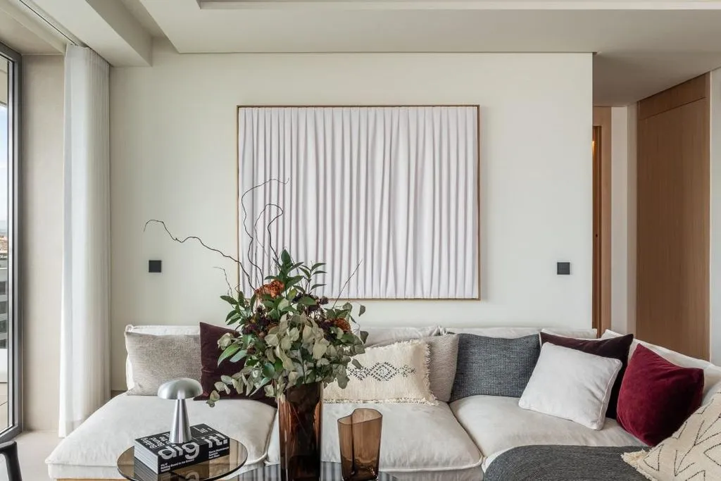 Living Room - Luxury Beachfront Flat with Pool in Marbella