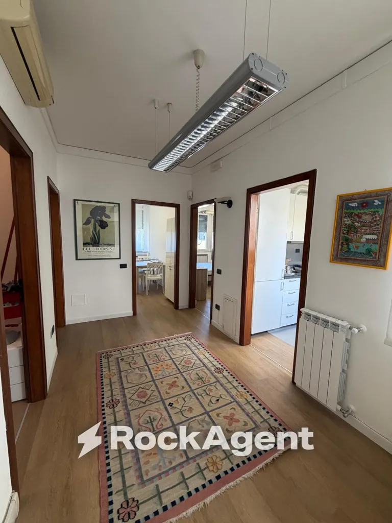 Séjour - Rear-Facing Apartment with Terrace in Padua Centre