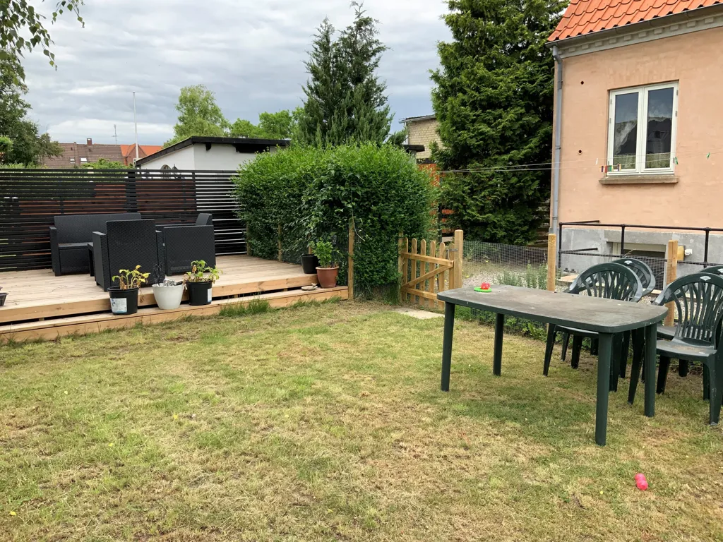 Jardin - Modernised 2-Bed Flat with Garden Access in Classensgade
