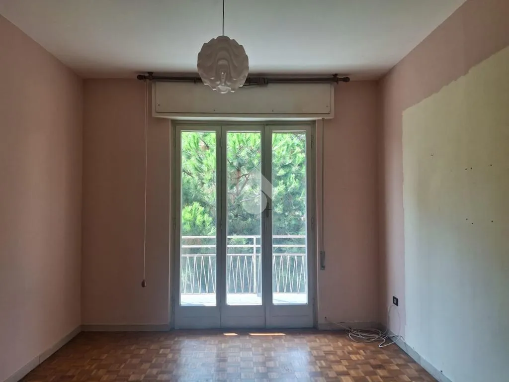 Pièces - Apartment with Balcony in Savona