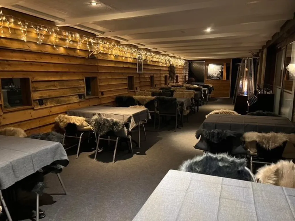 Söögituba - Horeca Establishment with Terrace in Yvoir