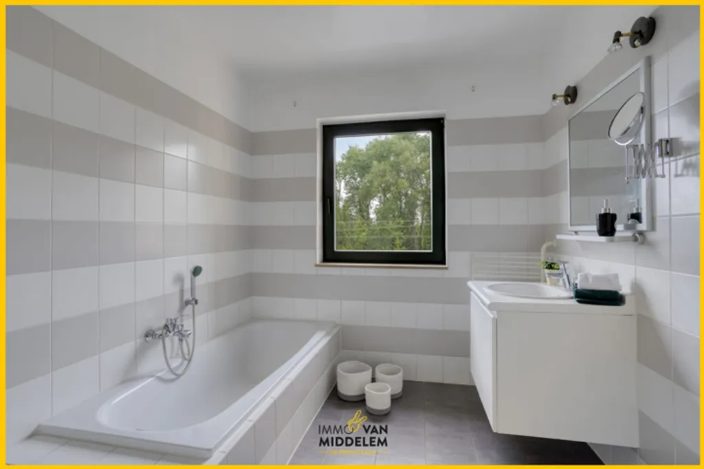 Vannitoad - Duplex Flat with Terrace in Ternat Centre