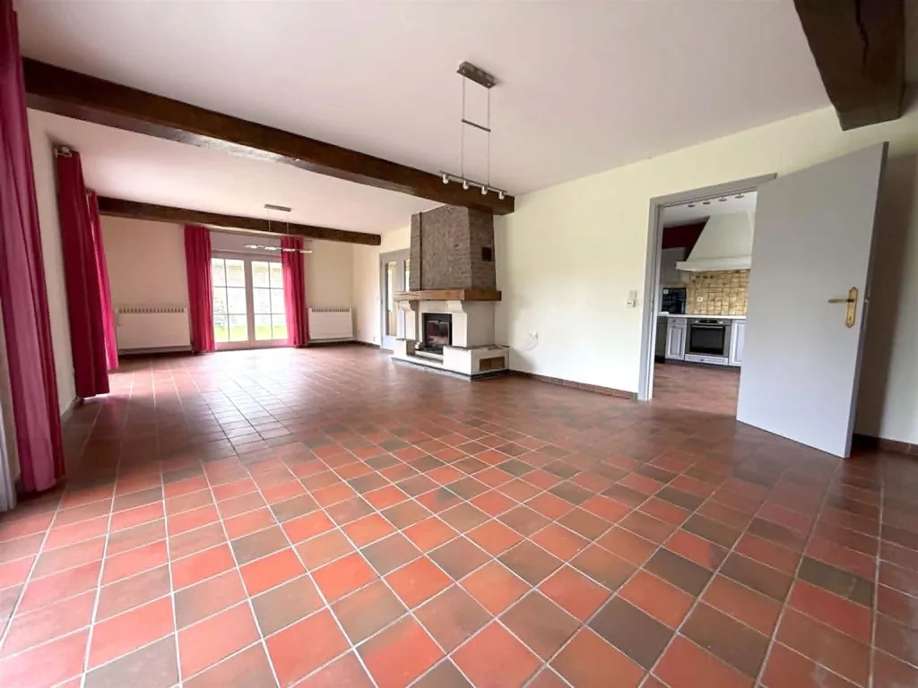 Elutuba - Spacious Detached Villa with Garden in Obigies