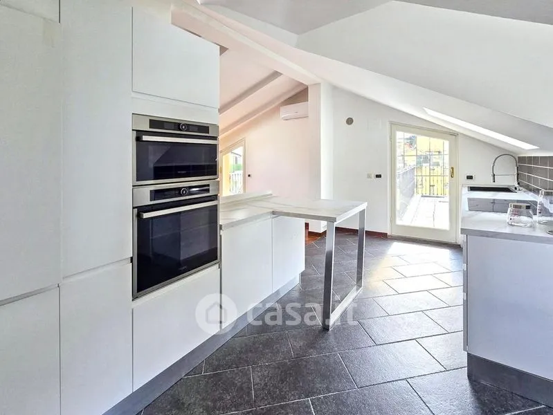 Cuisine - Mansard Apartment with Terrace in Monza