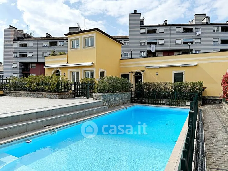 Piscine - Semi-Detached Apartment with Private Balcony in Chiavari