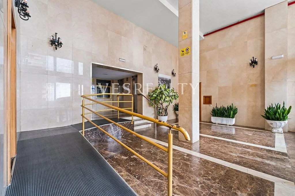 hallway_entrance