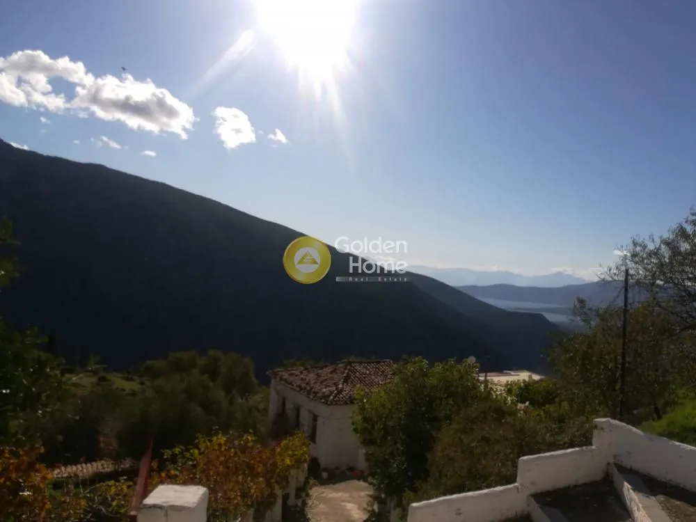 Terrasse - Amphitheatre-Style Plot with Panoramic Views in Delphi