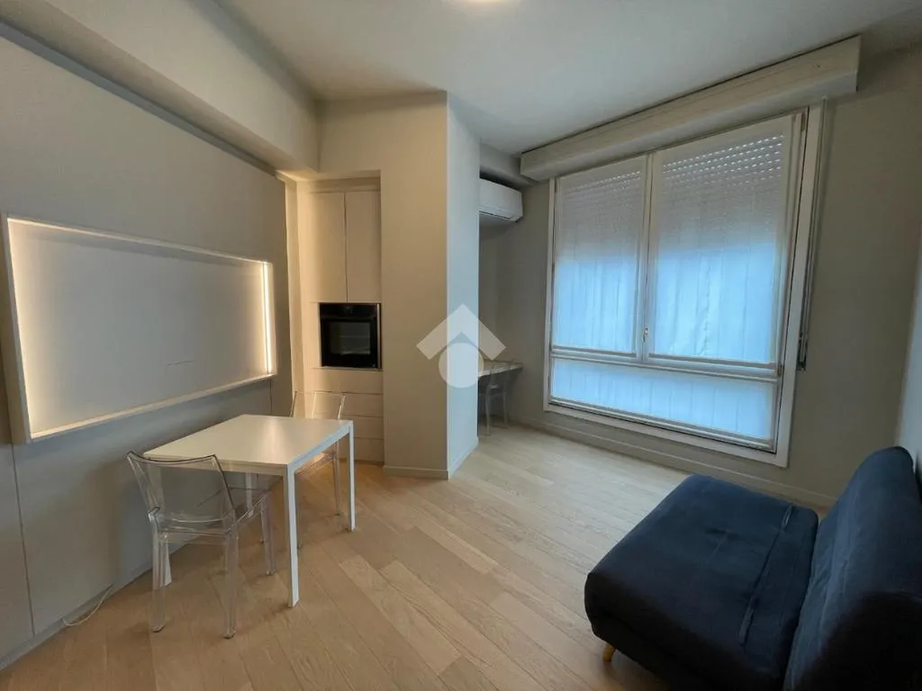Soggiorno - Rearranged 2-Bedroom in Central Milan