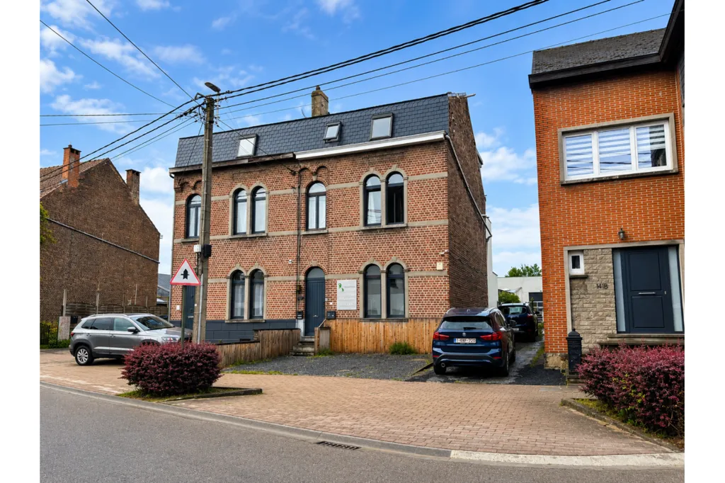 Esterno - Versatile House with Studio in Bierges