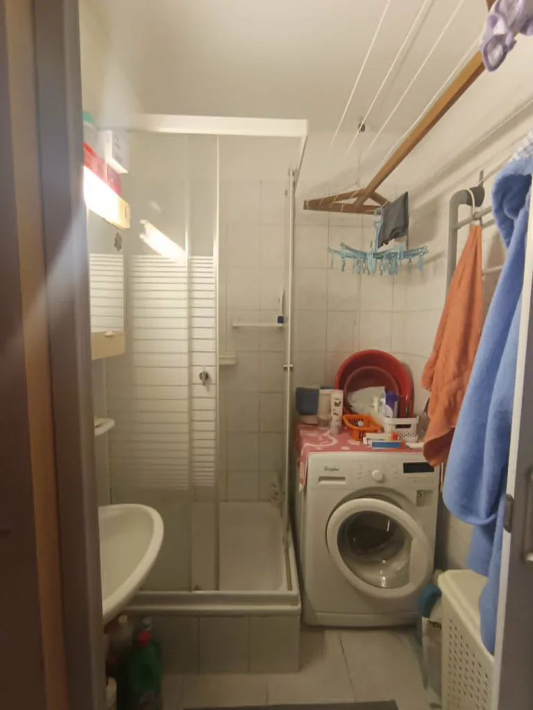 Vannitoad - Three-Bedroom Panel Flat in Oroszlány