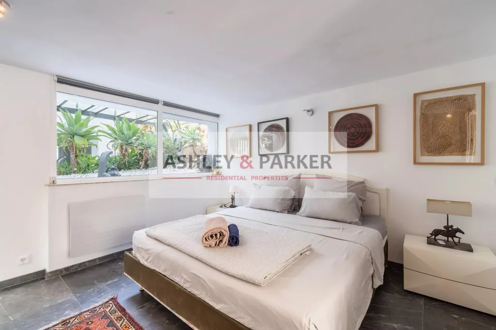Dormitorios - Contemporary Villa with Sea View in Le Cannet