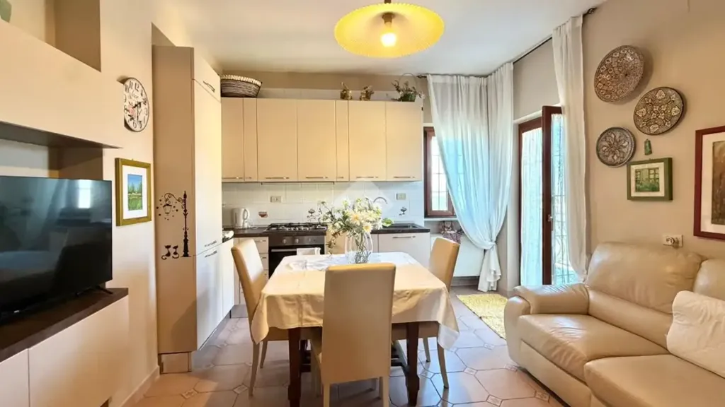 Appartement 4 pièces à IT