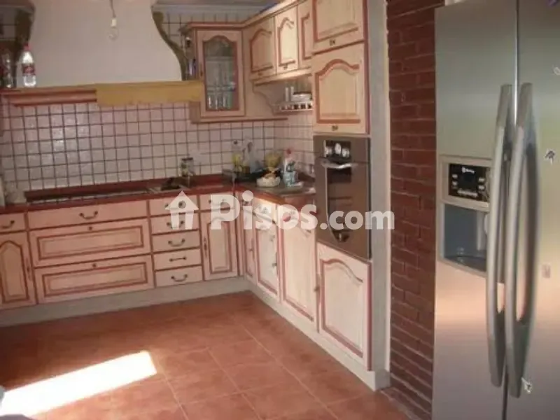 Cuisine - Maison 4 chambres à ES