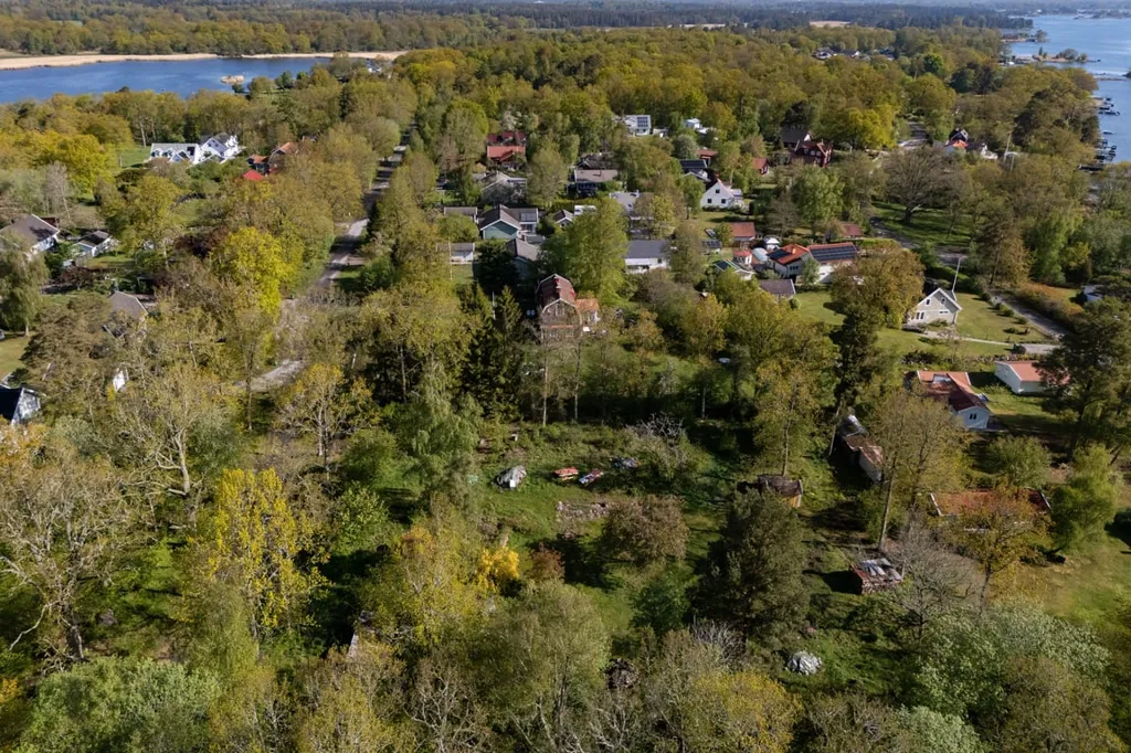 Vue aérienne - Generous Plot in Scenic Dunö