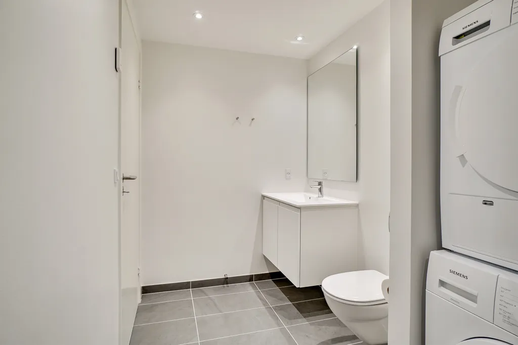 Vannitoad - Modern Flat with Light in Nørresundby
