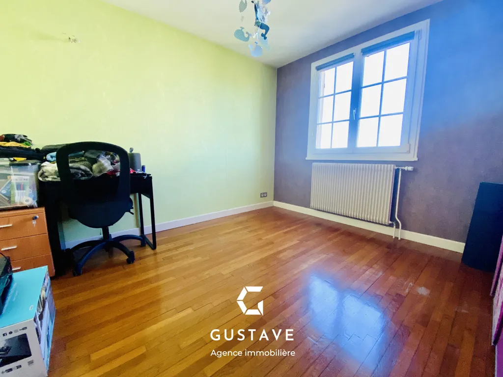 Chambres - Maison avec Piscine à Rouvres en Plaine