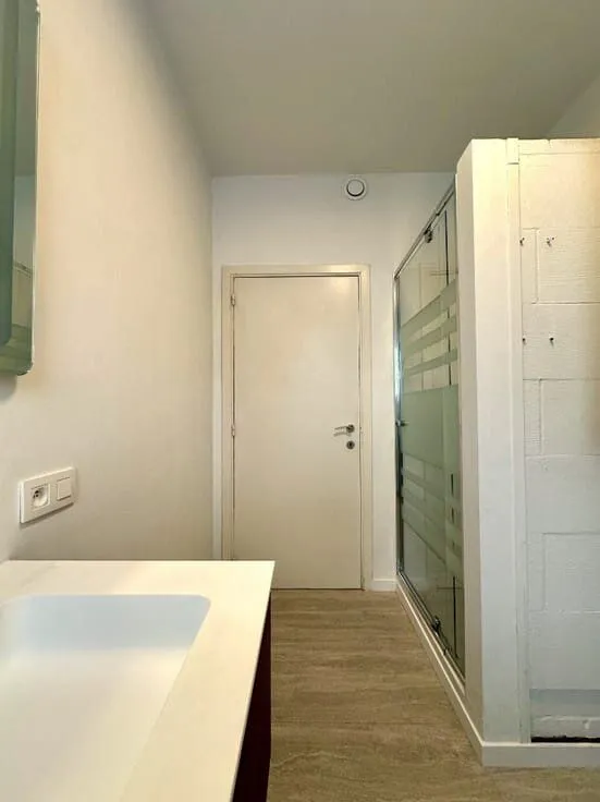 Salles de bain - Appartement Luminosité avec Terrasse à Bruges
