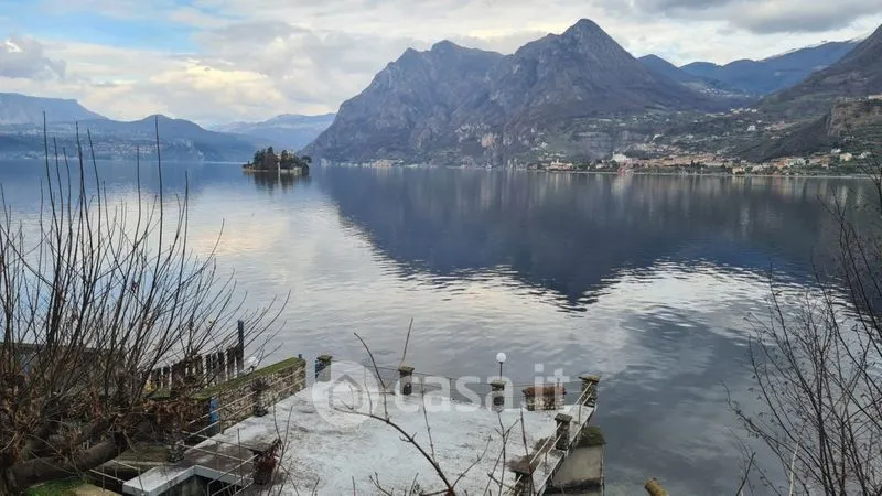 Villa with Lake Access in Monte Isola