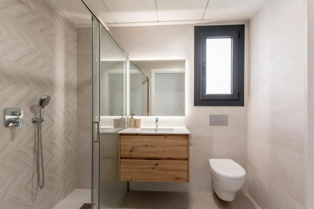 Salles de bain - Luxury Penthouse with Sea View in Finestrat