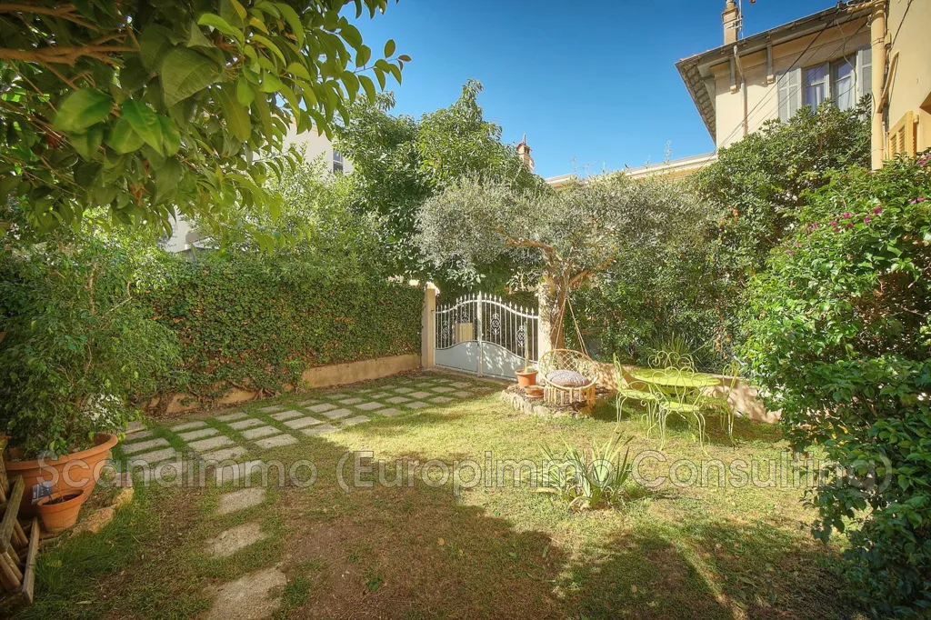 Garden - Luxury Flat with Private Garden in Cannes