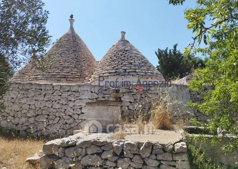 Välivaade - Trullo Complex with Olive Grove in San Michele Salentino