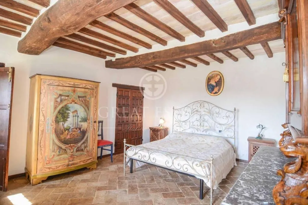 Bedrooms - Ancient Castle with Pool in Umbria