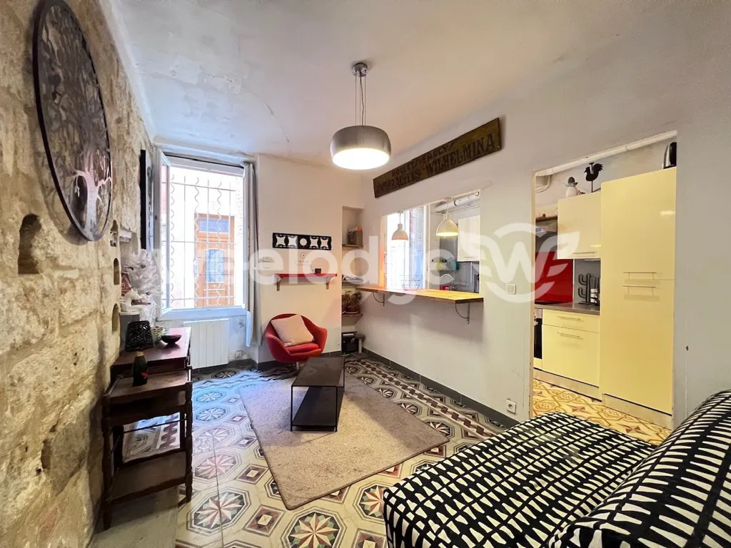 Soggiorno - Apartment with Courtyard in Avignon