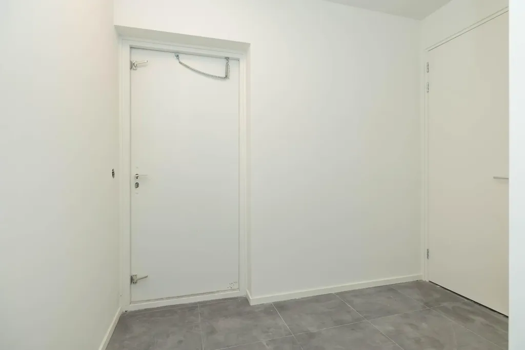 hallway_entrance