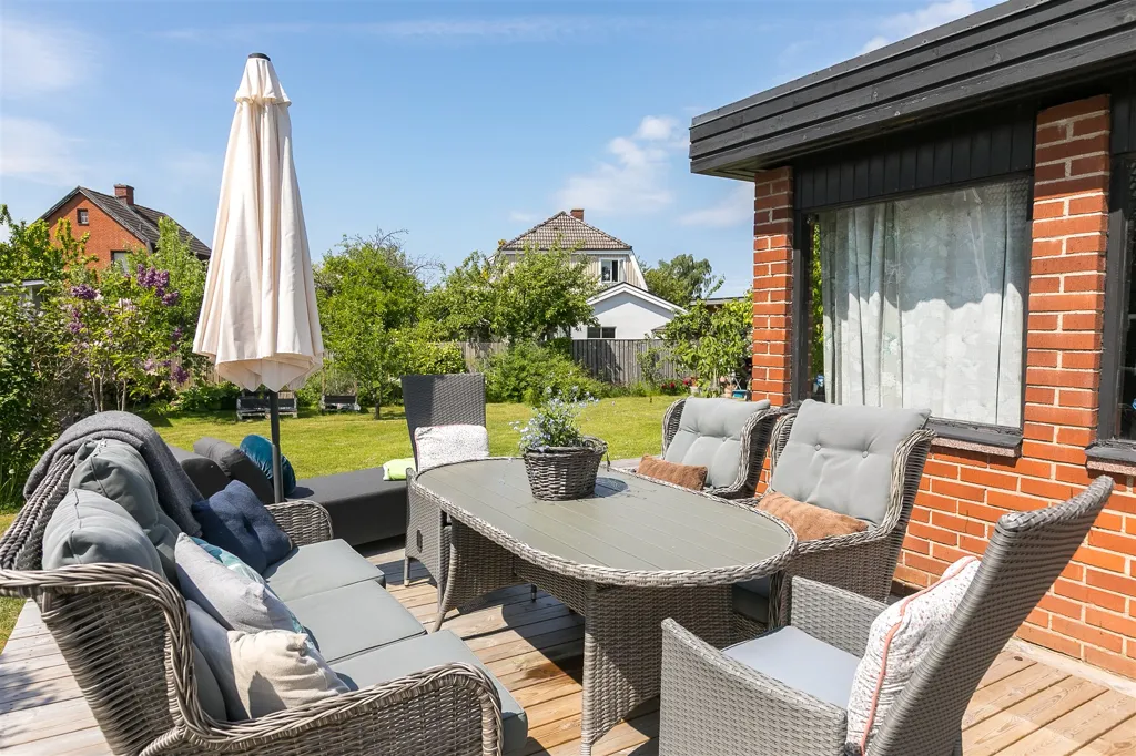 Terrace - Modernised Villa with Guesthouse in Malmö