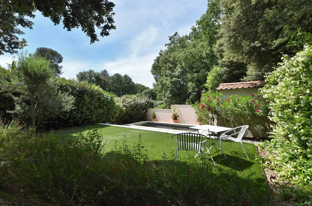 Aed - Villa with Pool near Uzès