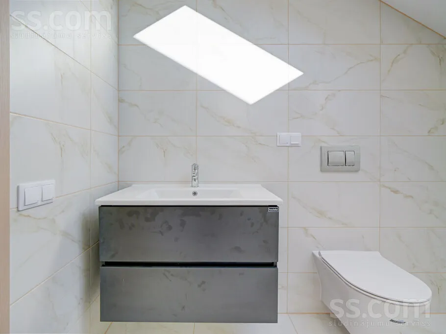Vannitoad - Two-Storey House with Terrace in Ielejas