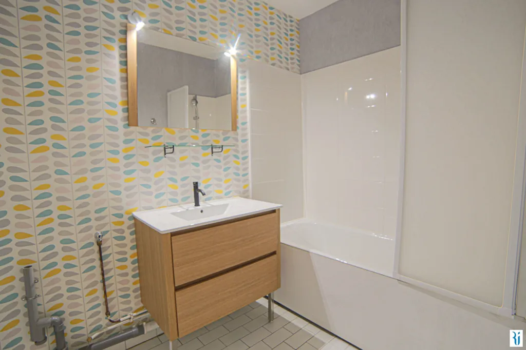 Bagni - Flat with Terrace and View in Mont-Saint-Aignan