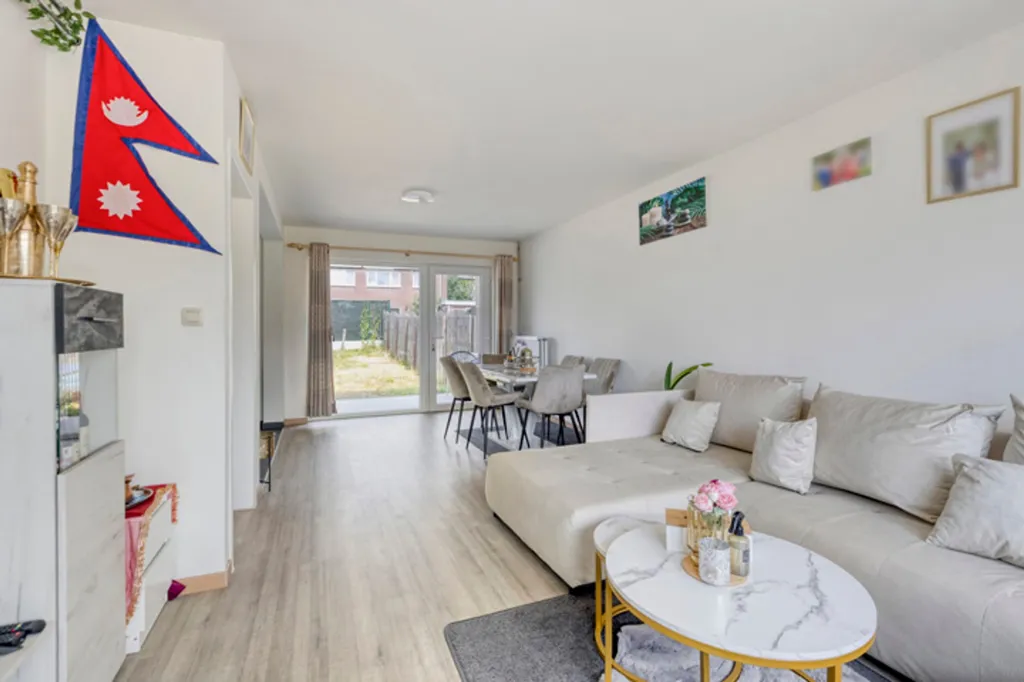 Elutuba - Ready-to-Move House with Garage in Aarschot