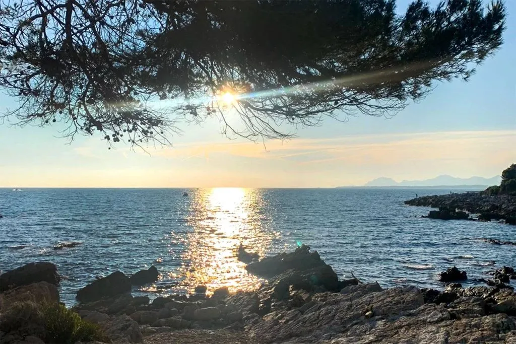 Villa Nouvelle avec Vue Mer à Cap d'Antibes