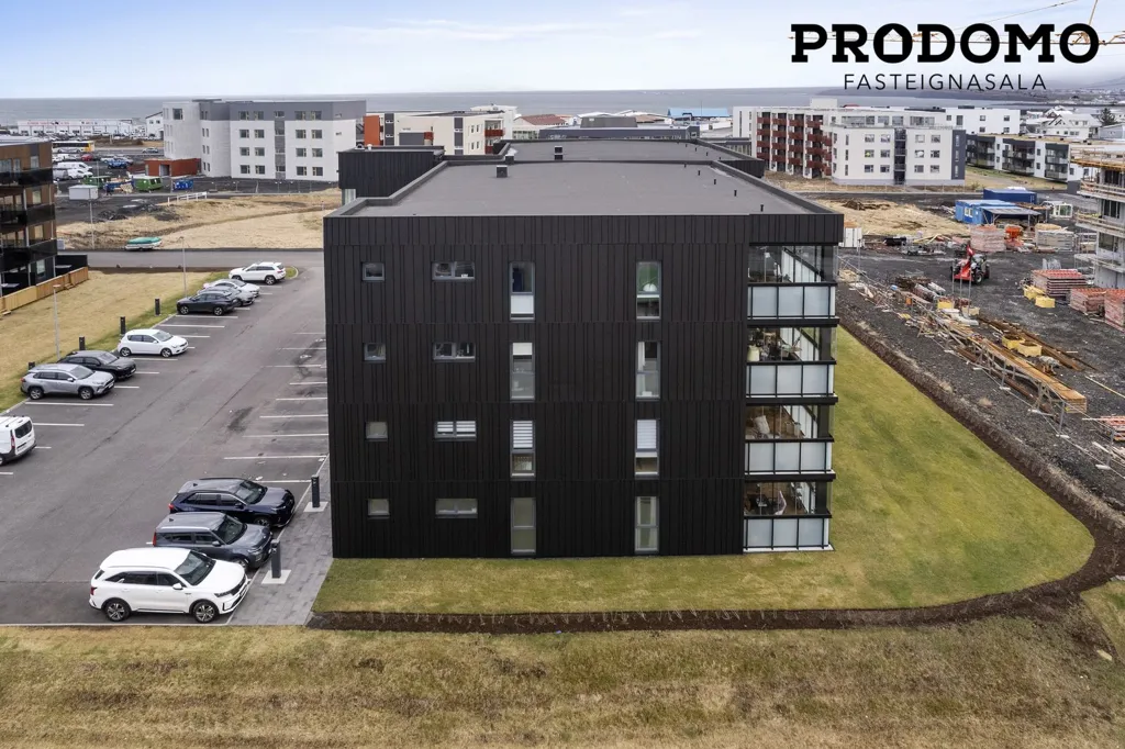 3-toaline korter asukohas Reykjanesbær