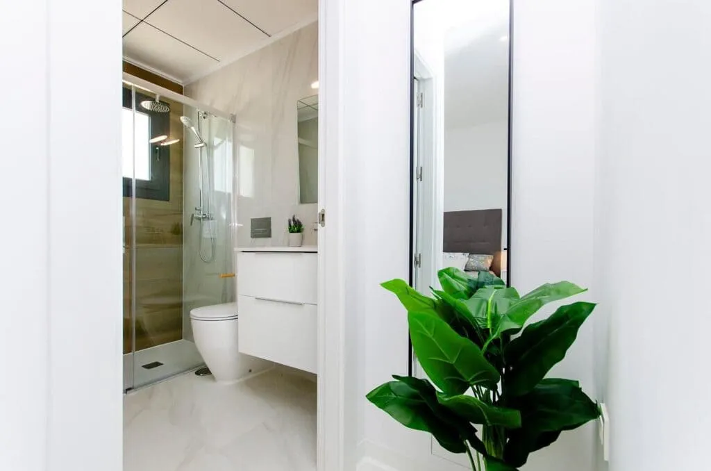 Salles de bain - Semi-Detached Villa with Private Pool in Vistabella