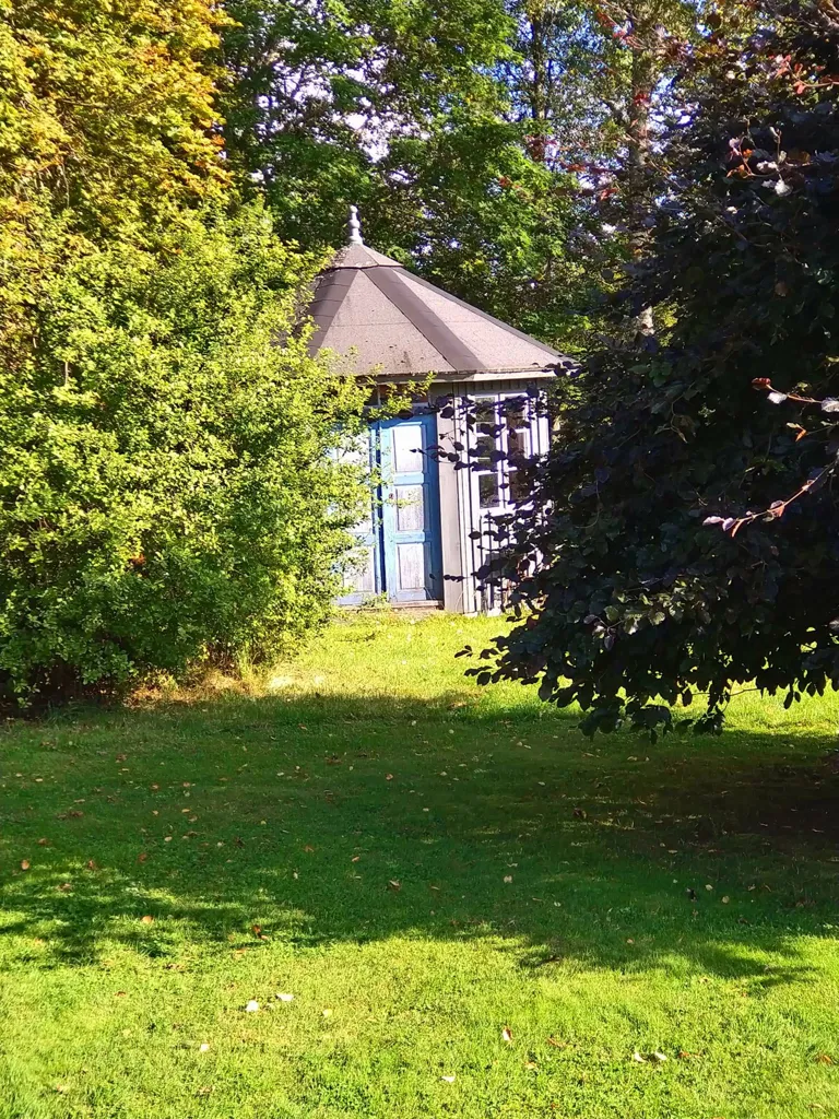 11-toaline maja asukohas Ulricehamns kommun
