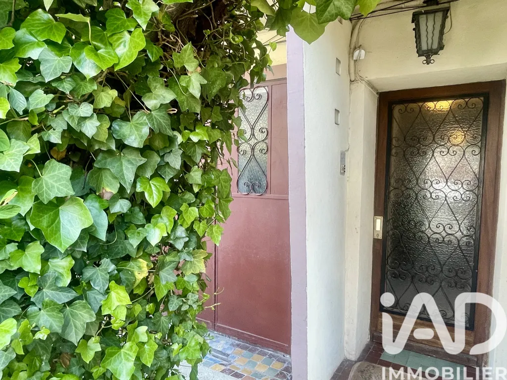 Aed - Spacious Apartment with Double Orientation in Clamart