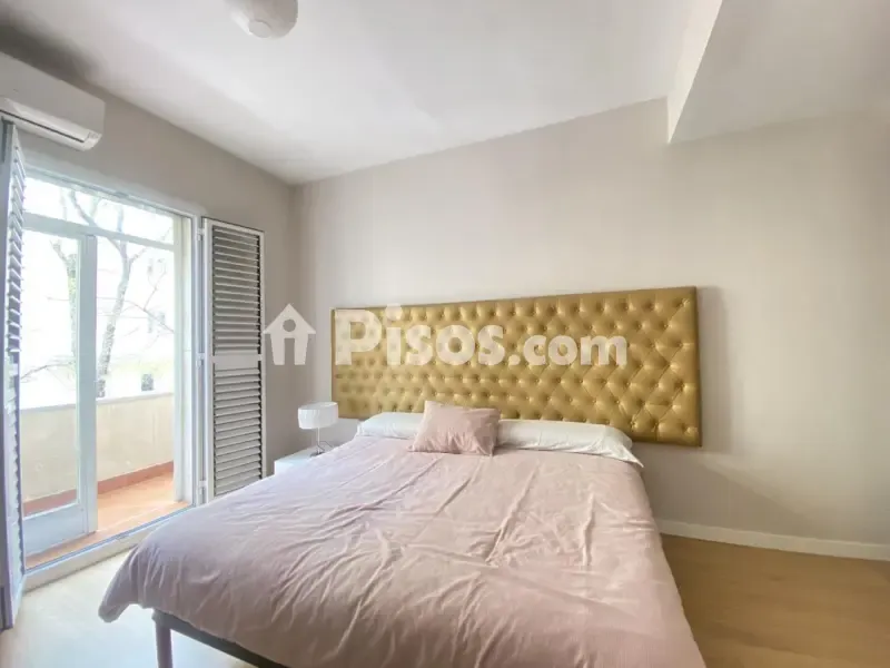 Chambres - Furnished Flat with Terrace in Chamberí