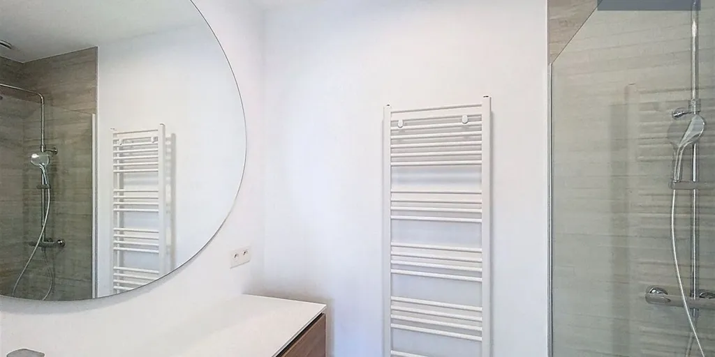 Salles de bain - Duplex Énergétique avec Terrasse à Tervuren