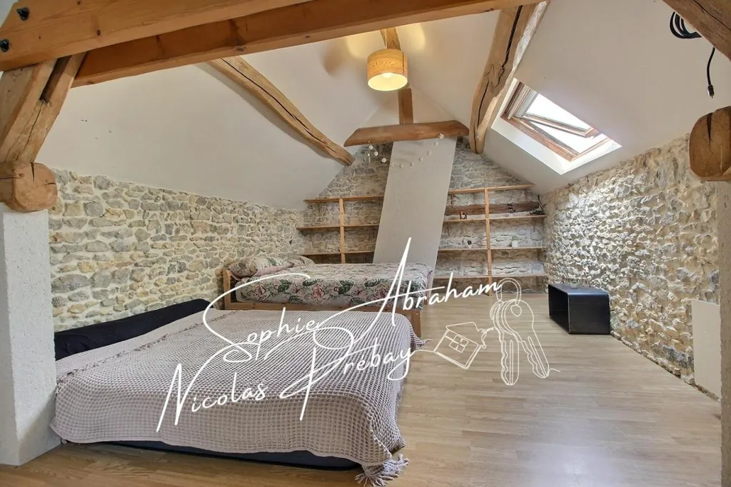 Chambres - Maison en Pierres avec Jardin et Terrasse à Gommerville