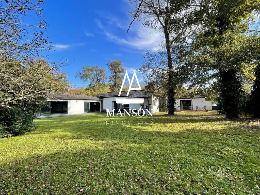 Extérieur - Maison contemporaine avec piscine intérieure à Illats