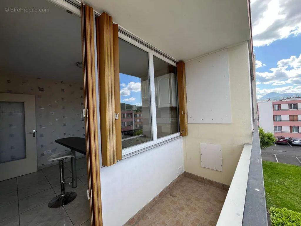 Balcony - T3 Apartment with Balcony in Clermont-Ferrand