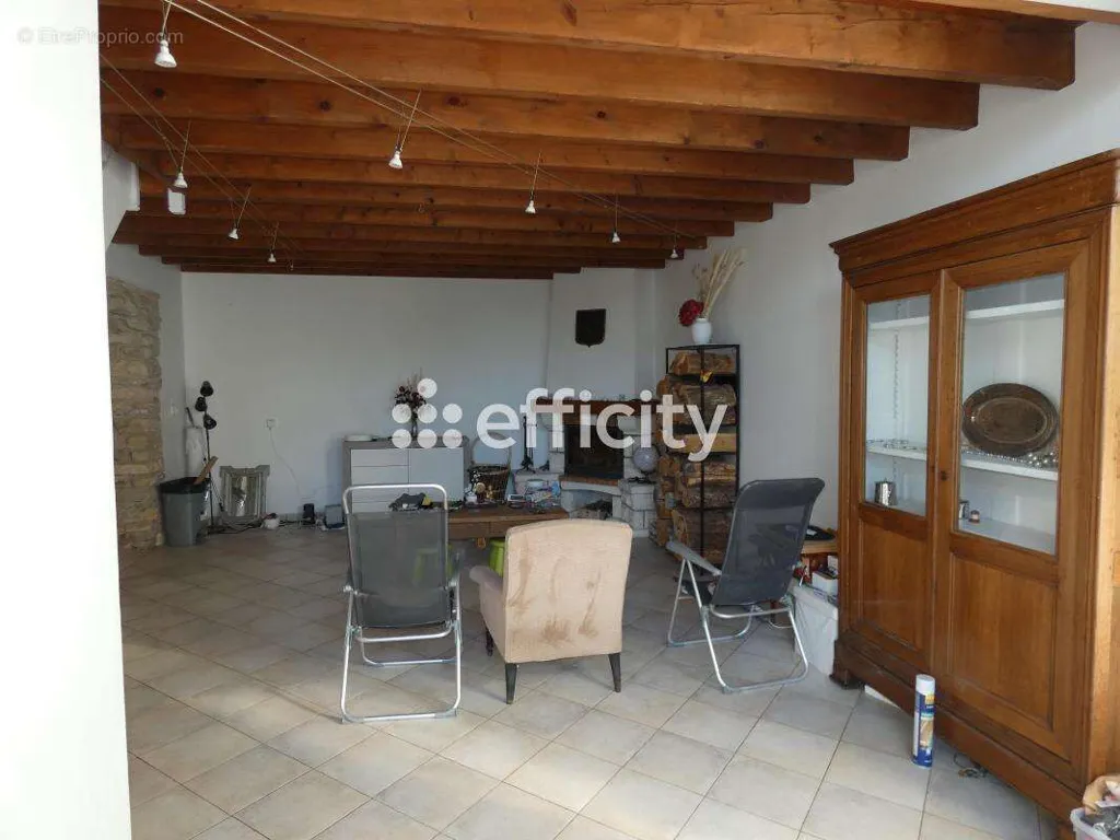 Elutuba - Character House with Pool in Gannat