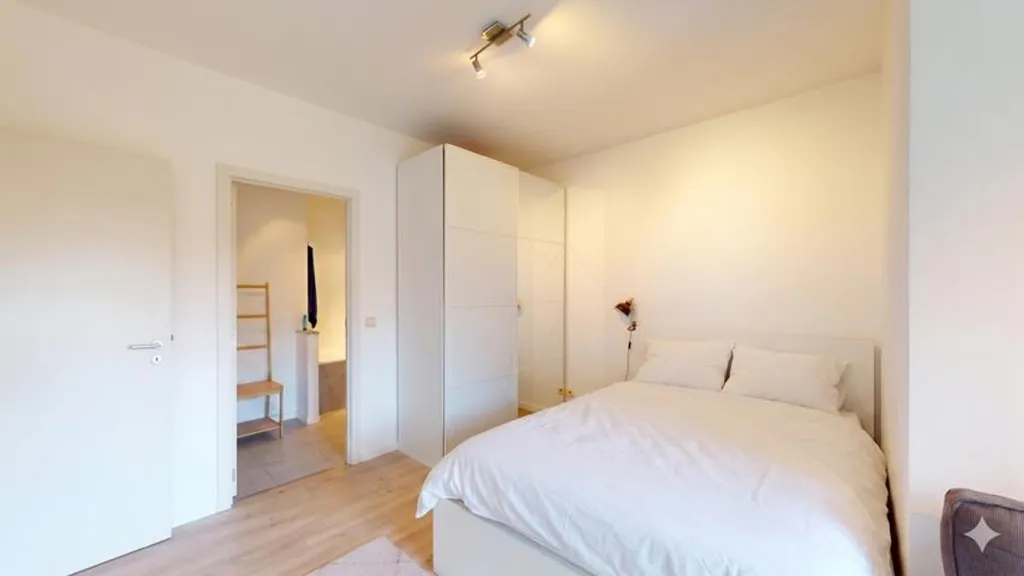 Magamistoad - Bright Apartment with Terrace in Schaerbeek