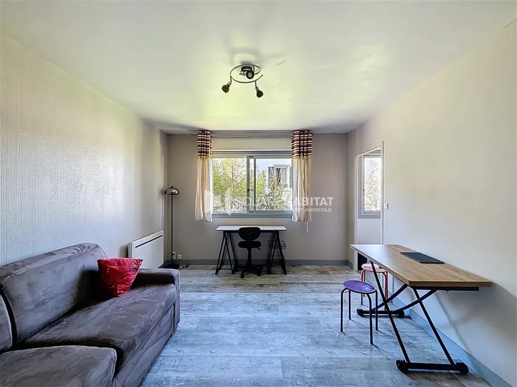 Séjour - Studio Meublé avec Parking à Quimper