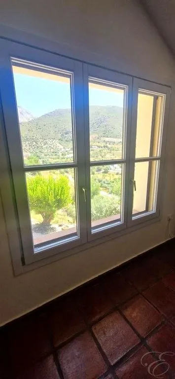 Rooms - Detached Country House with Pool in Alcaucín