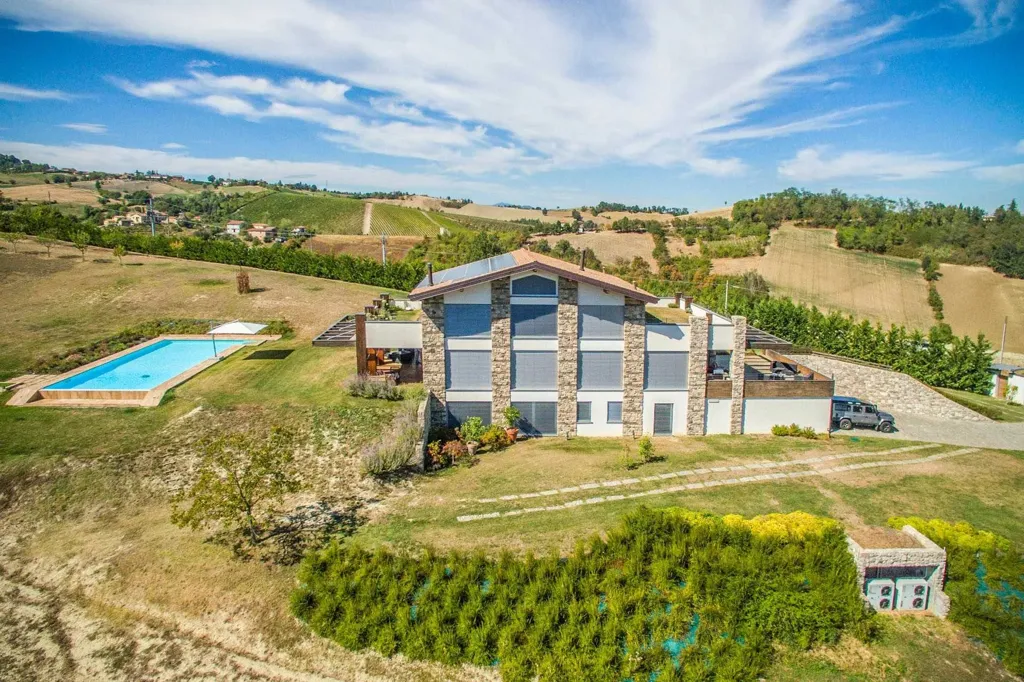 Vue aérienne - Modern Villa with Pool and Spa near Parma